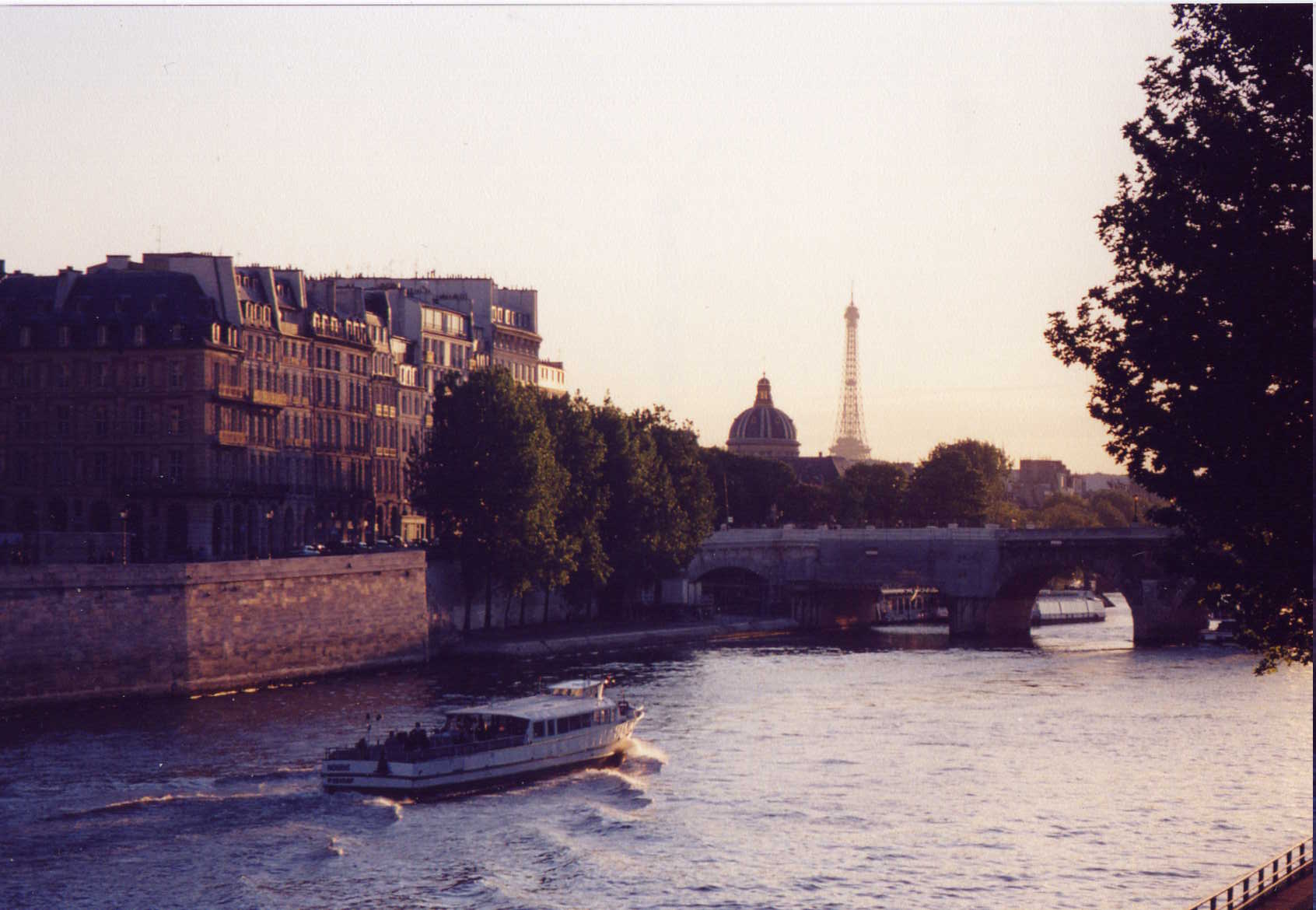 Le Seine, Soir